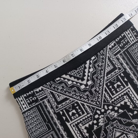 Premise Geometric Pattern Knit Pencil Skirt - Picture 11 of 15